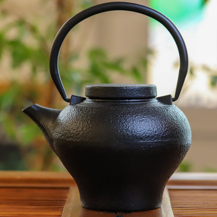 Chinese iron jug (650 ml)