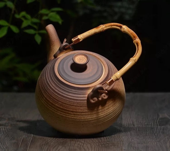 Braune Teekanne mit Bambus-Griff (1,3 l)